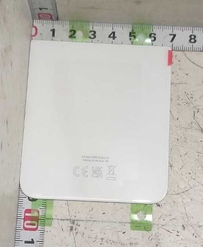 Samsung Galaxy Z Flip4 SM-F721B Bottom Back Cover White